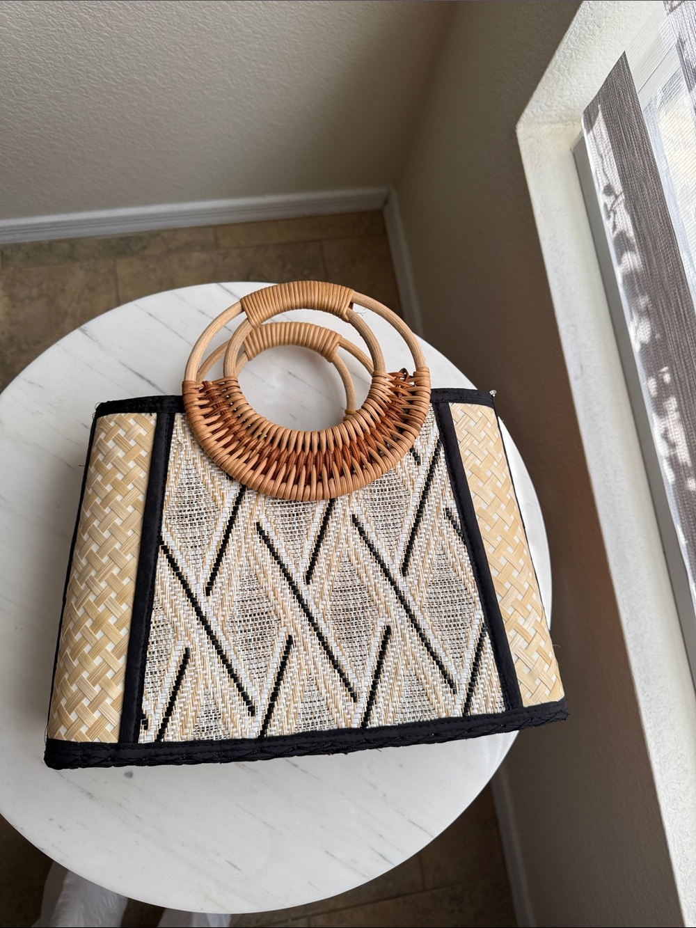 Woven Straw Circle-Handle Tote Bag in Natural